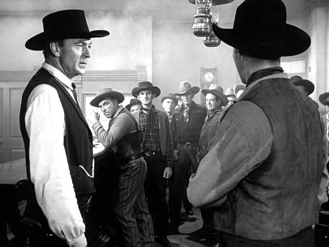 Відео до фільму Рівно опівдні | Ровно в полдень - Trailer