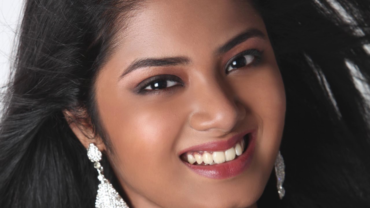 tomar akash duti chokhe mp3