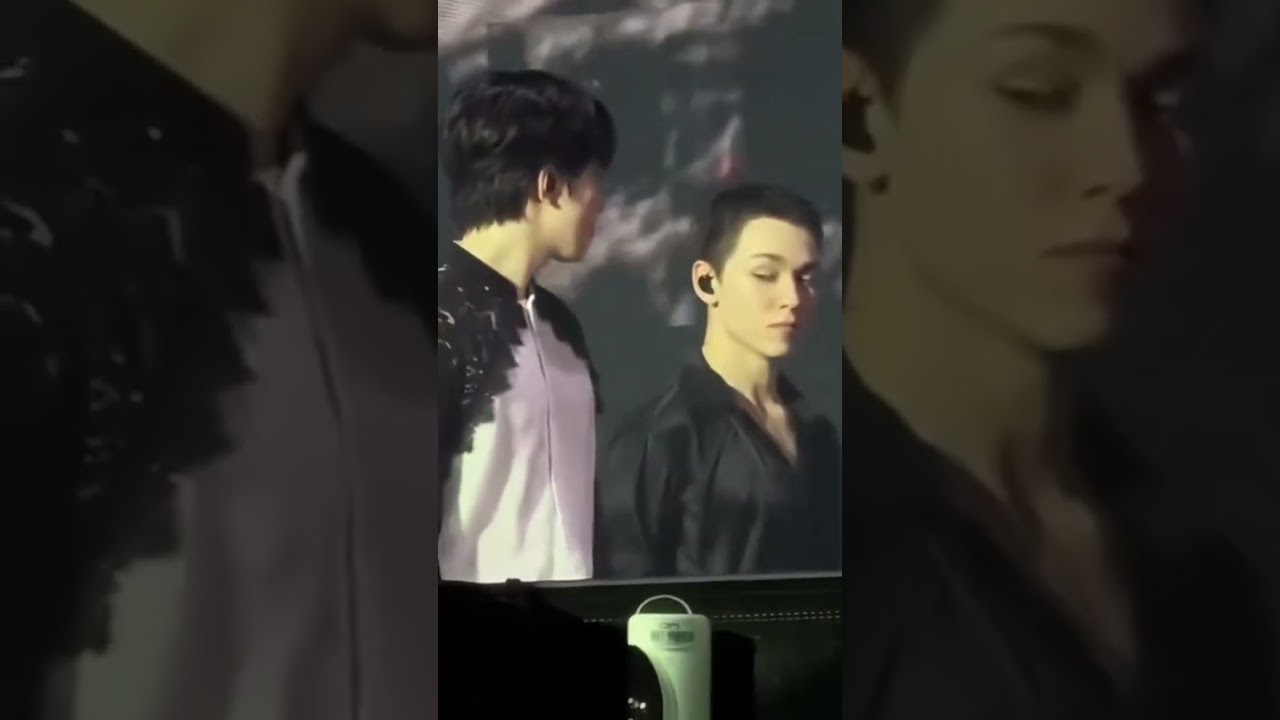 Bonon What's with the grab waist & this stare👀🫢wonwoo become speechless