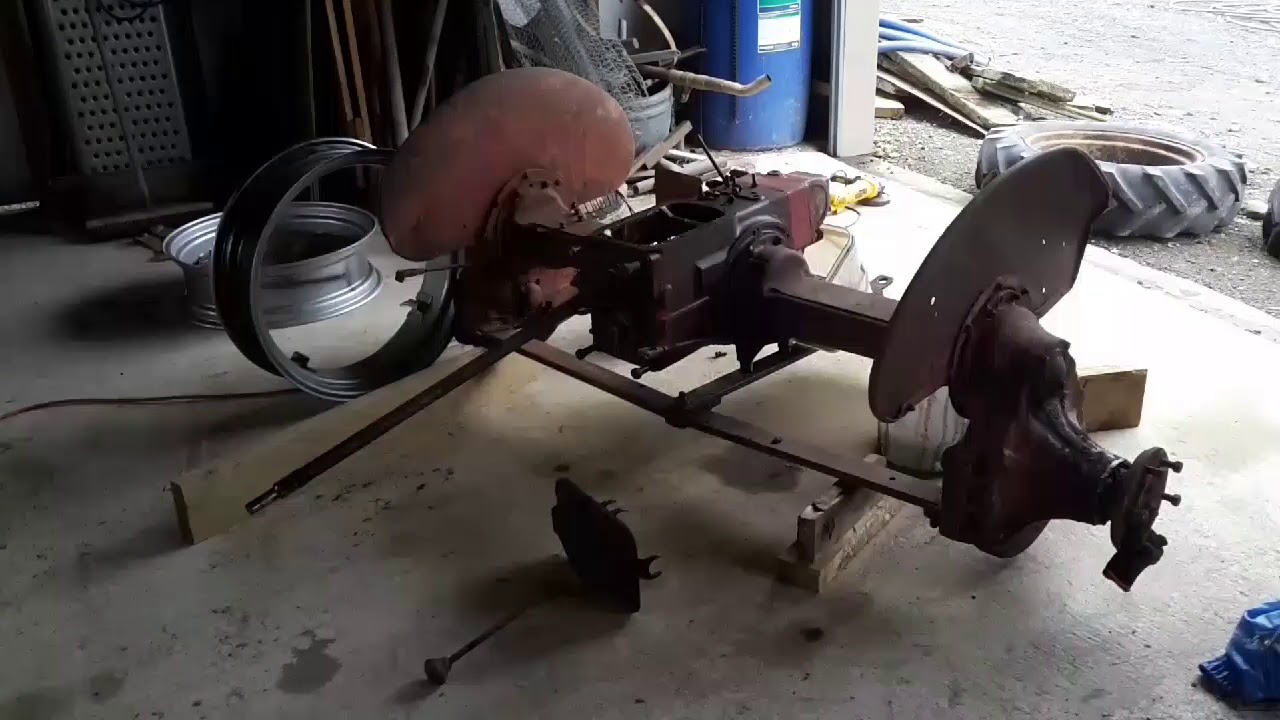 Farmall b, replacing rear rims - YouTube