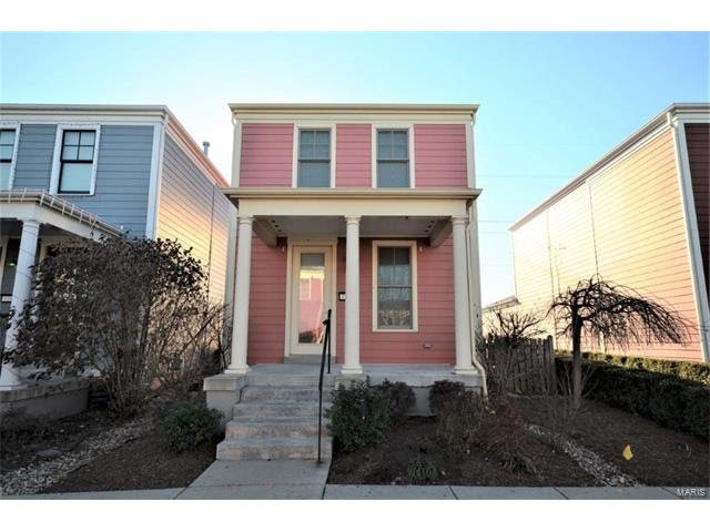 3287 Simeon Bunker ST, St Charles, MO 63301