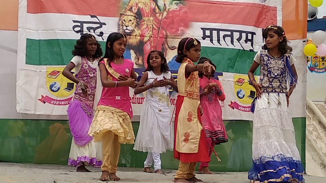 Independence day dance Chudi jo khanke hanth me - YouTube