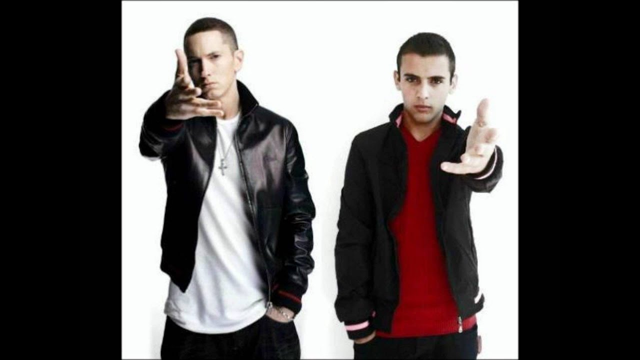 Ver Eminem ft Infinit - 2 Soldiers {Official song 2011} en YouTube Ver Eminem ft Infinit - 2 Soldiers {Official song 2011} en YouTube