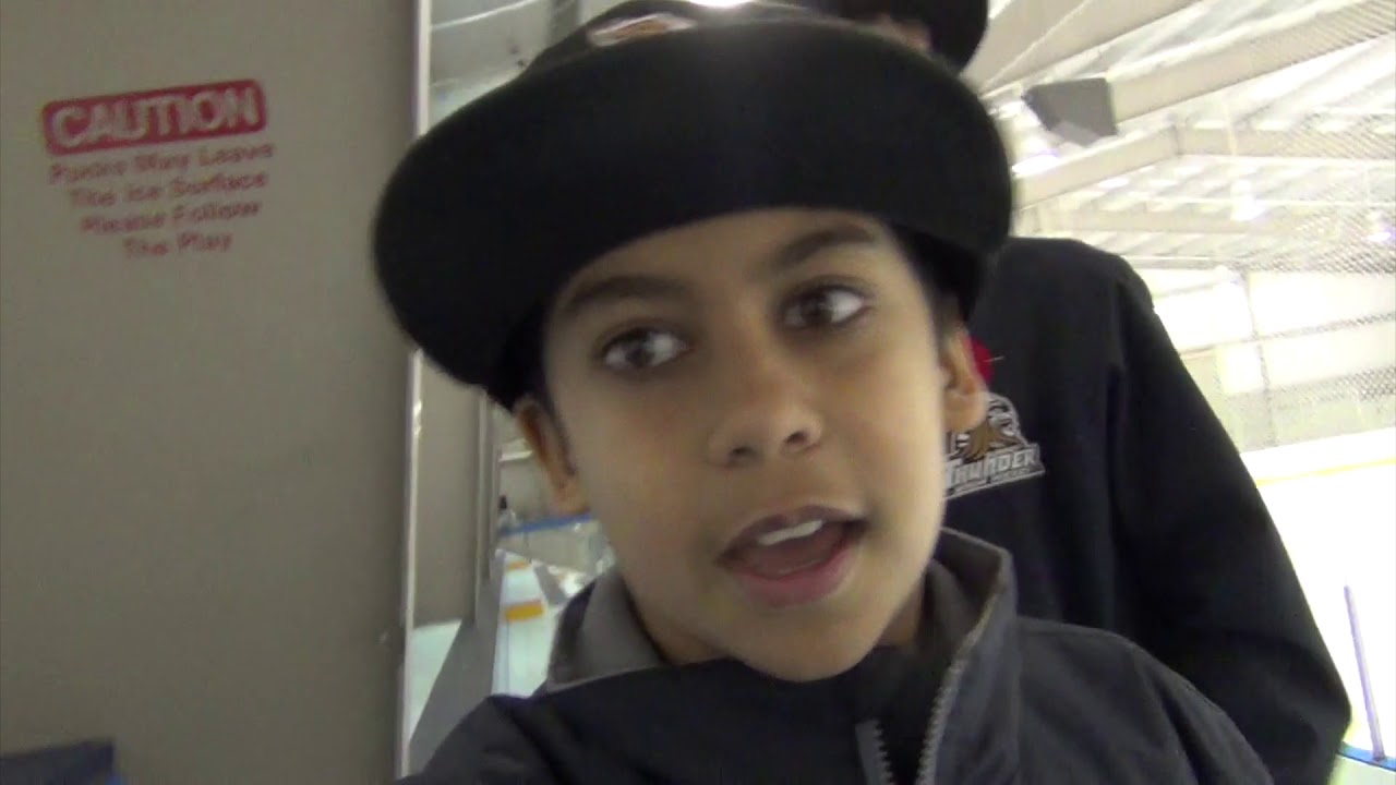 MERRITT TOURNAMENT VLOG WITH ICE HOCKEY TEAM YouTube