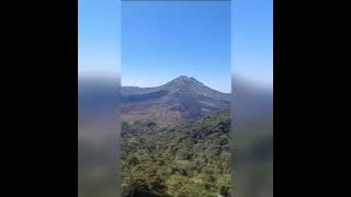 Ayu Laksmi - Istana Yang Hilang