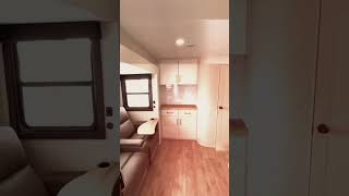 Check out the Jayco 321BHOK — the ultimate bunkhouse travel trailer built for making memories 💚