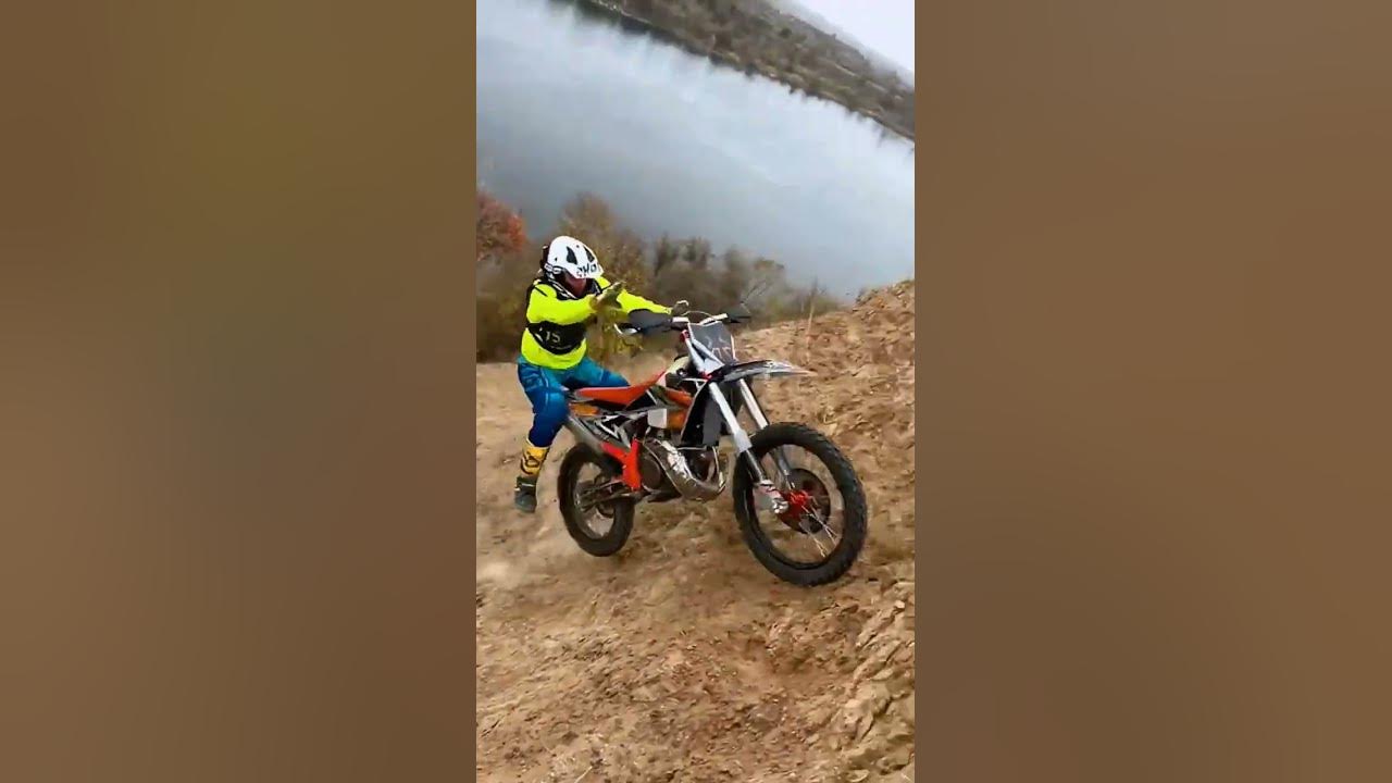Китай 2т мото валит в гору #2t #enduro #motocross #2tpower #эндуро # ...