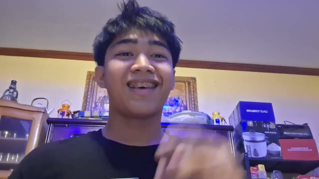 Eating 5 Peanut mnm but im Allergic 