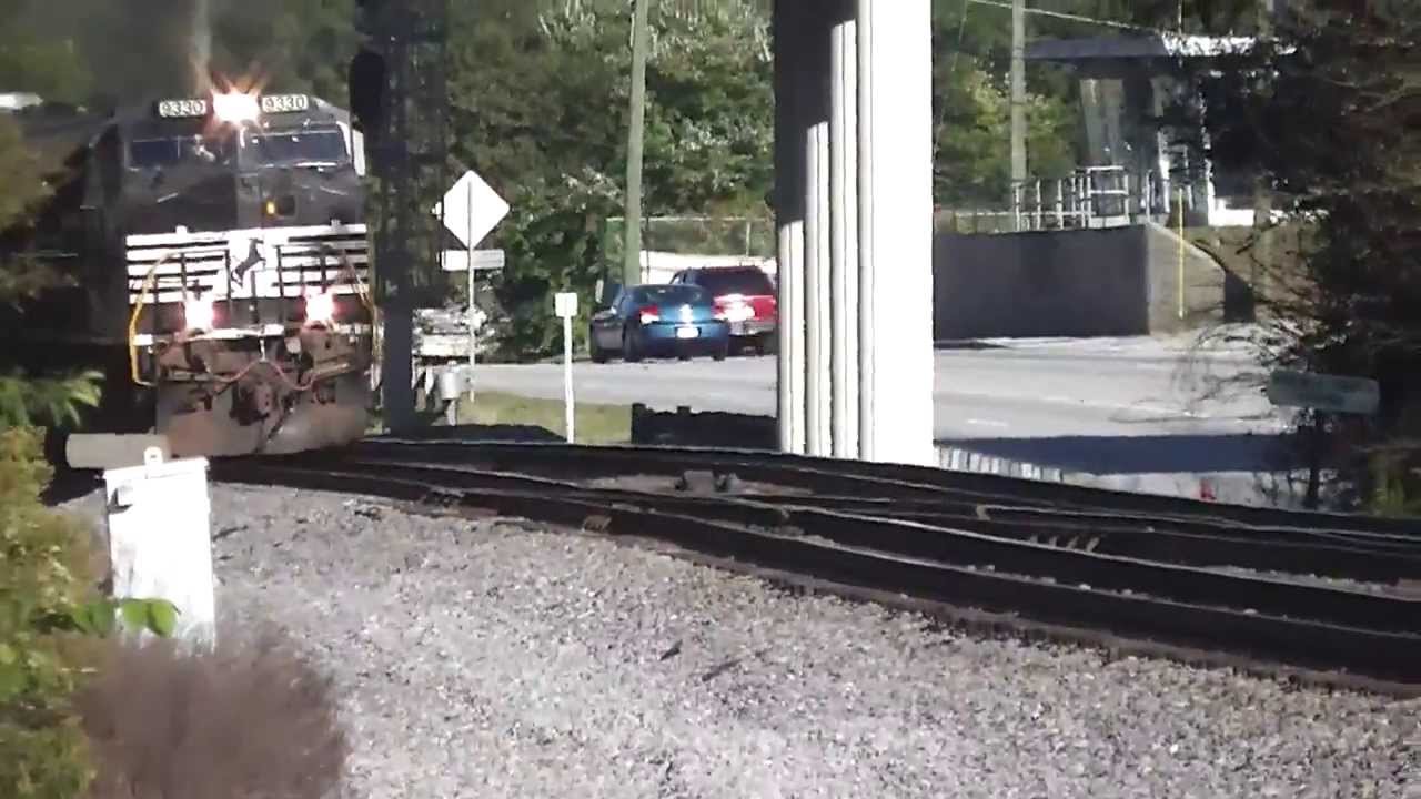 Norfolk Southern Northbound Intermodal Train In(HD) Austell,Ga.10-20-2013 - YouTube