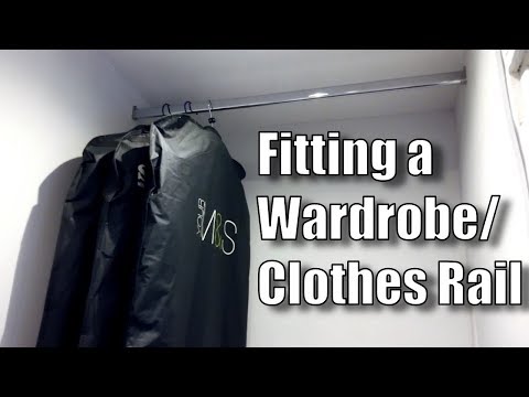 Como encaixar um Clothes Rail - Colocando-se um guarda-roupa Rail em uma alcova