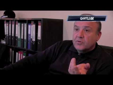 შეჭმული მწვანე ბალახი - (პროკურატურის ეზო 2)