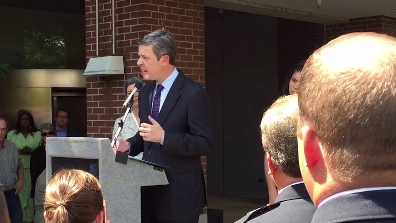 newspaper mockup Chattanooga Mayor Andy Berke announces re-election bid