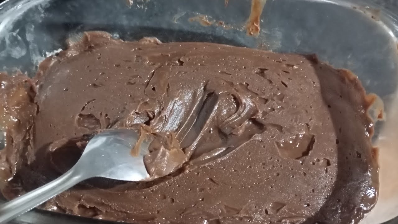 Recheio para bolos, tortas ,ovos de páscoa e cupcakes Brigadeiro de chocolate cremoso.