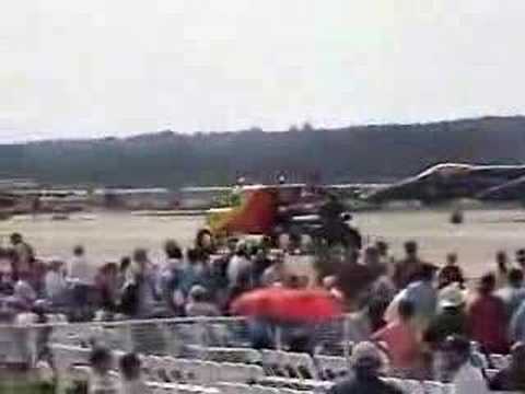 2006 NAS Oceana Airshow - Shockwave Jet Truck vs Bill Leff