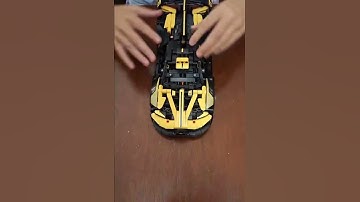 LEGO 42151 Bugatti Bolide Play Features