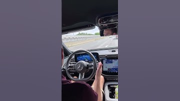 Automatic Lane Change (first time in Europe) in the new Mercedes E-Class #mercedes