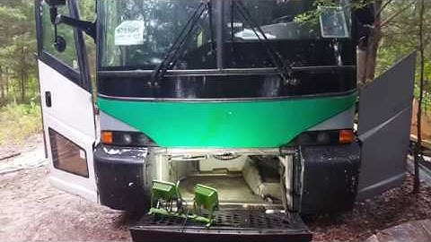 2002 J4500 Bus to RV Conversion the air conditioning is gone