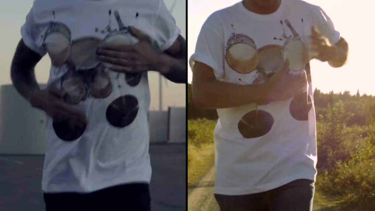 Video till T-shirt med inbyggda trummor