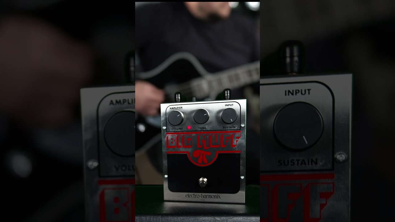 EHX Big Muff Pi on Bass - YouTube