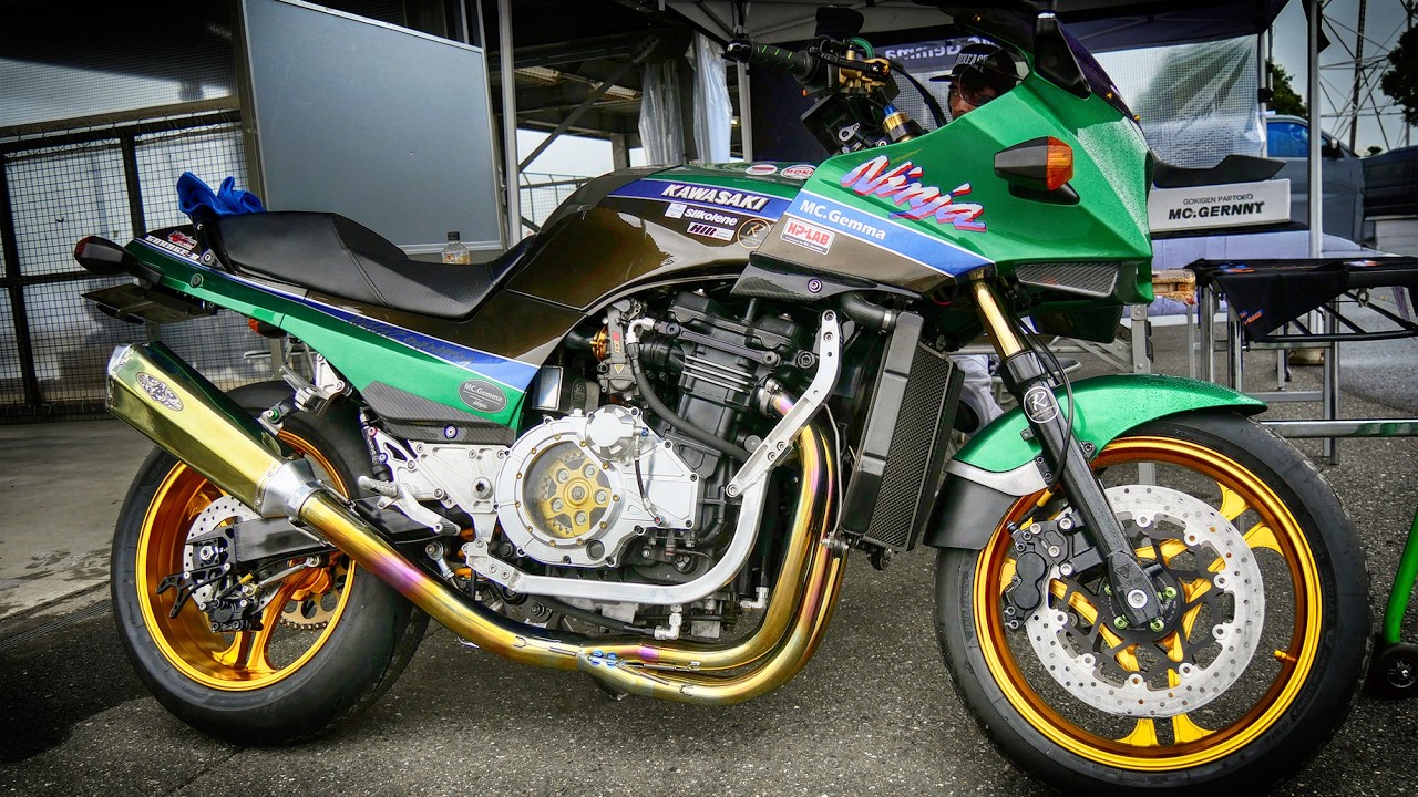 Kawasaki GPZ900R Ninja Custom Bike by MC.GEMMA ＆ RAGZ engineering