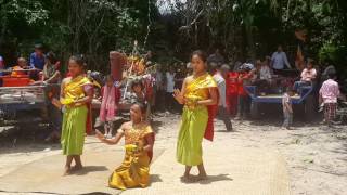 Varin Apsara Dancingchongkran Roy Varin District