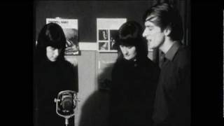 The Watersons - The Bonny Ship The Diamond chords