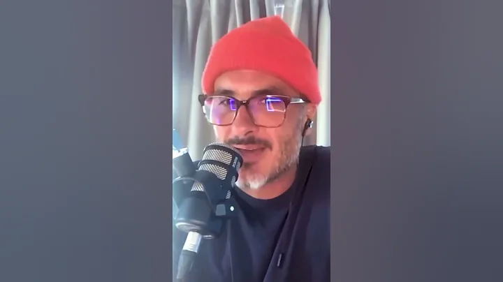 Elvis Costello & Zane Lowe discussuing his record ...