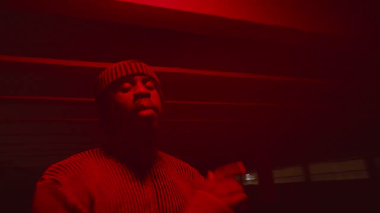 Assista a PXUL - WORTH THE WAIT no YouTube Assista a PXUL - WORTH THE WAIT no YouTube