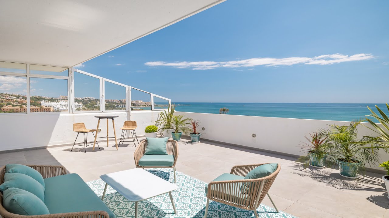 Renovated Penthouse Right On The Beach in Estepona, €695.000, Marbella Hills Homes Real Estate