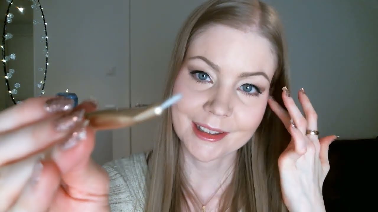 🥰 Kutittelen ja sivelen naamaasi kuiskaillessani 🥰 ASMR