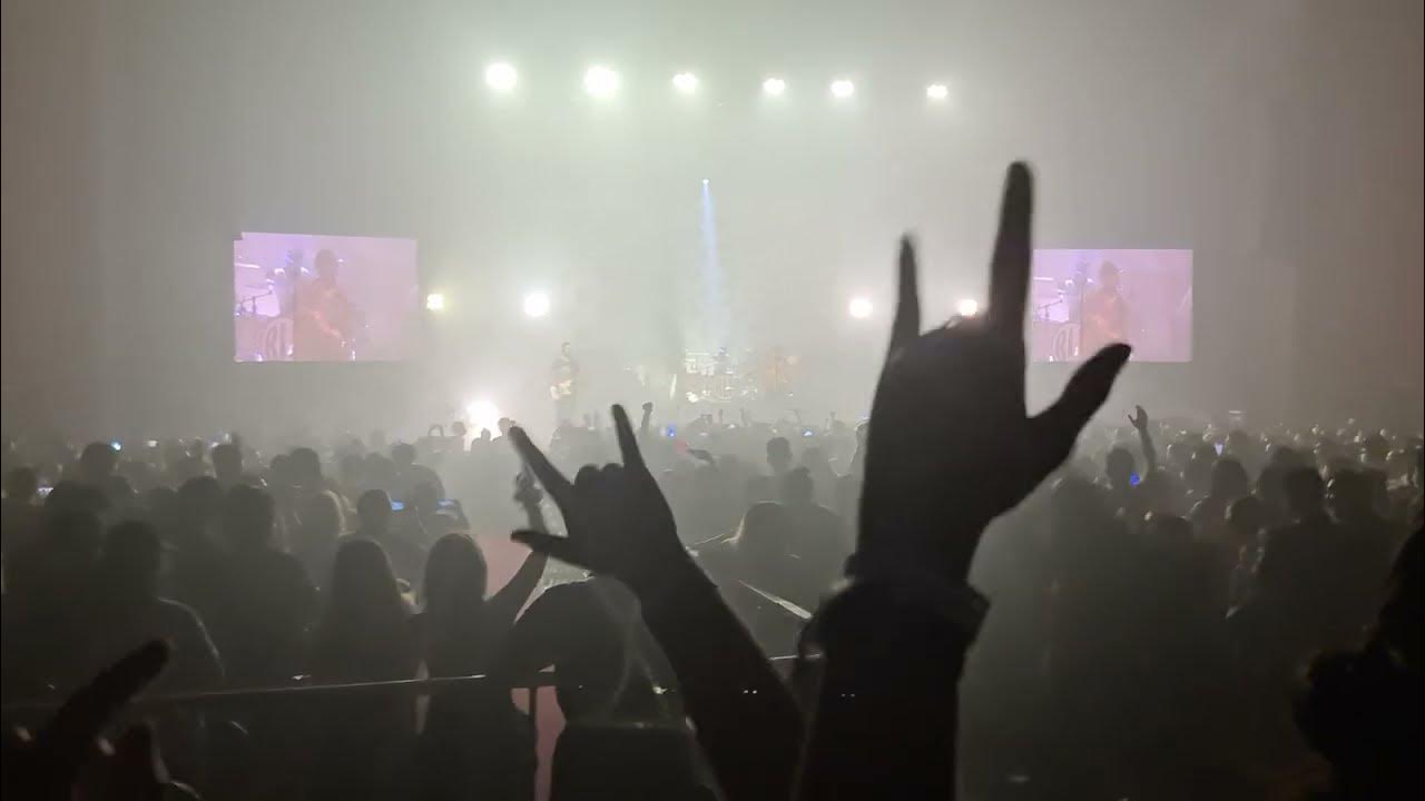 Fans cheering for Boys Like Girls Live in Manila 2022 | trina.ph (The Multi-Hobbyist) Fans cheering for Boys Like Girls Live in Manila 2022 | trina.ph (The Multi-Hobbyist)