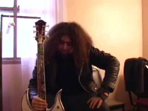 Claudio Sanchez & his Custom MINARIK MEDUSA