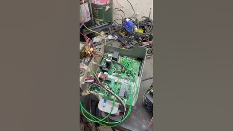 Daikin inverter PCB compressor on off problem solved