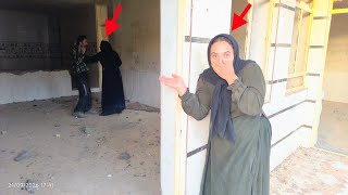Narges secretly tails Kamal; meeting with an unknown woman!