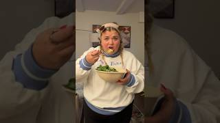 Trying salad for the first time ever *chonky girl taste test*