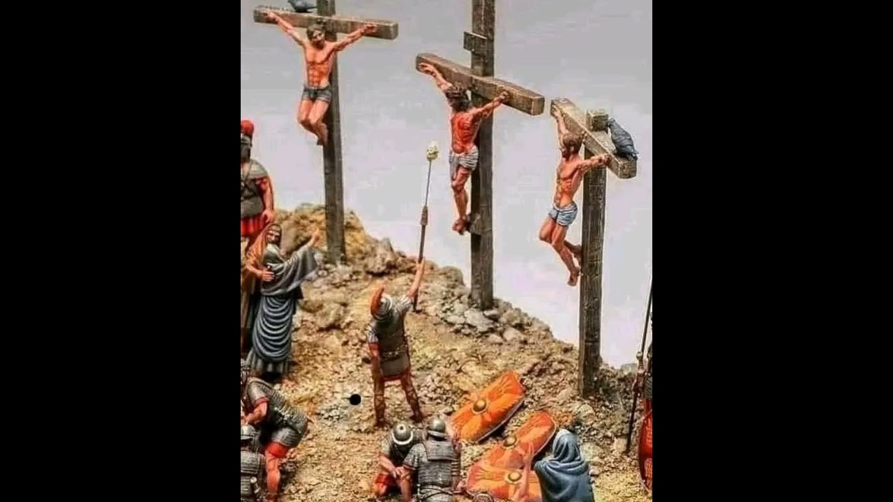 ሀዘንተኛዋ ሴት ሰዎች ብቸኛ እንድትሆን በንግግራቸው ያሳቀቋት።