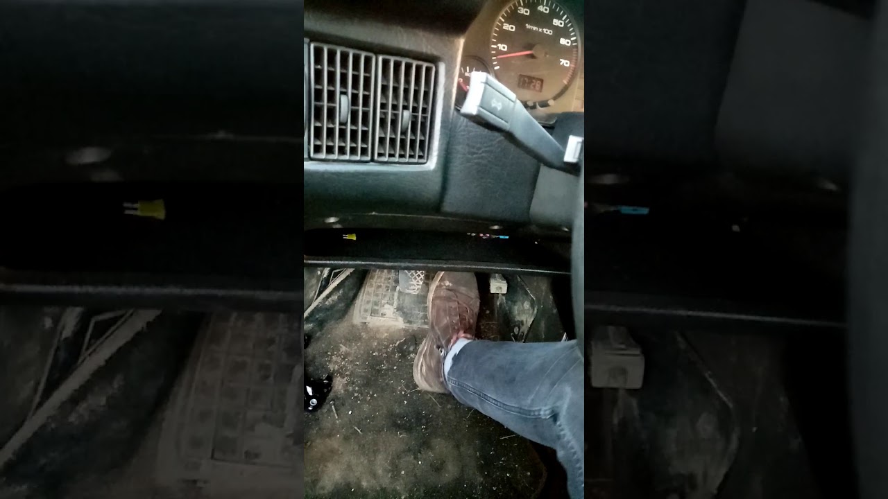 Холостой оборот и педаль тормоза) - YouTube