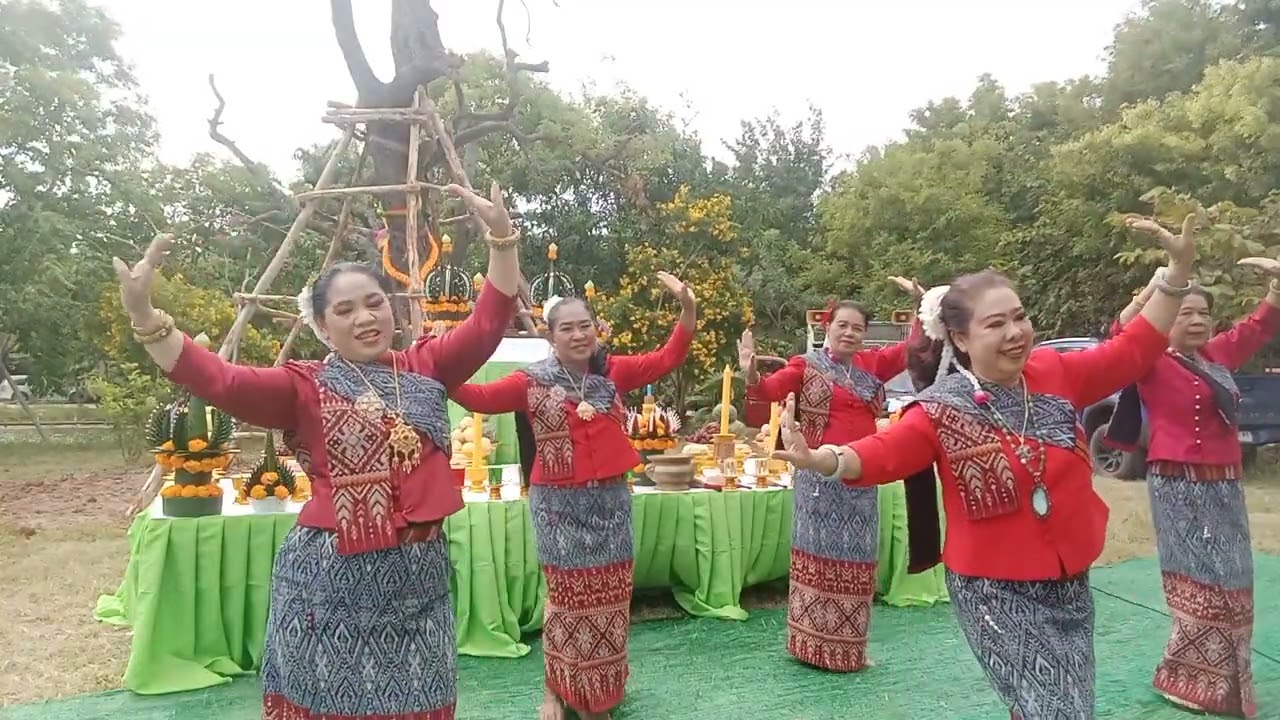 ฟ้อนรำพระแม่ธรณี วัดหินดาดเหนือ