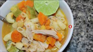 Sopa de Codito con Pollo y Verduras || Las Recetas de Mama