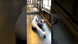 Leg Strength and Contortion Flexibility Exercises #shorts