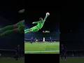 PARADAS IMPOSIBLES INSANE SAVES 😱 #football#soccer#goalkeepe #fyp #viral
