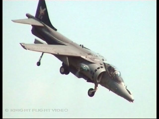 BAe HARRIER GR.7 - Extreme Maneuverability Flight Display! 