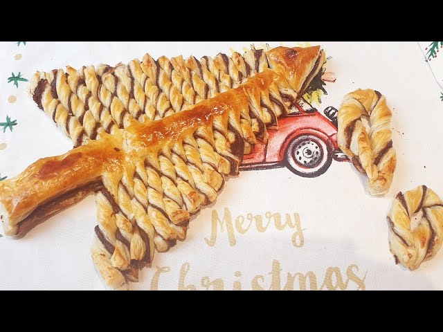 Tannenbaum mit Nutella Füllung/Christmas tree with Nutella/ آموزش پخت درخت  کاج با نوتلا مخصوص کریسمس - YouTube