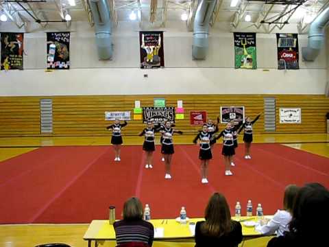 Tri County 8th grade cheer AT TRI COUNTY HS!!! (2n...