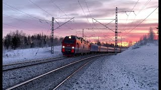 Поезда России зимой на рассвете