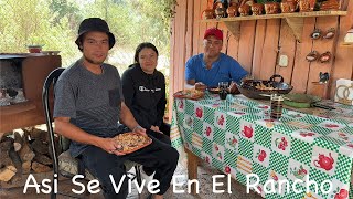 Mi Muchacho Me Visito y Le Gustan Mucho Las Migas Asi Se Vive En El Rancho