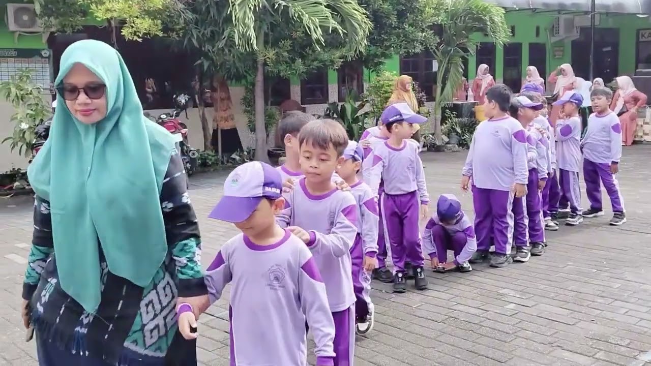 GEMILANG (Gerakan magang Antar lingkungan) RA NURUL HUDA goes to MI NURUL HUDA