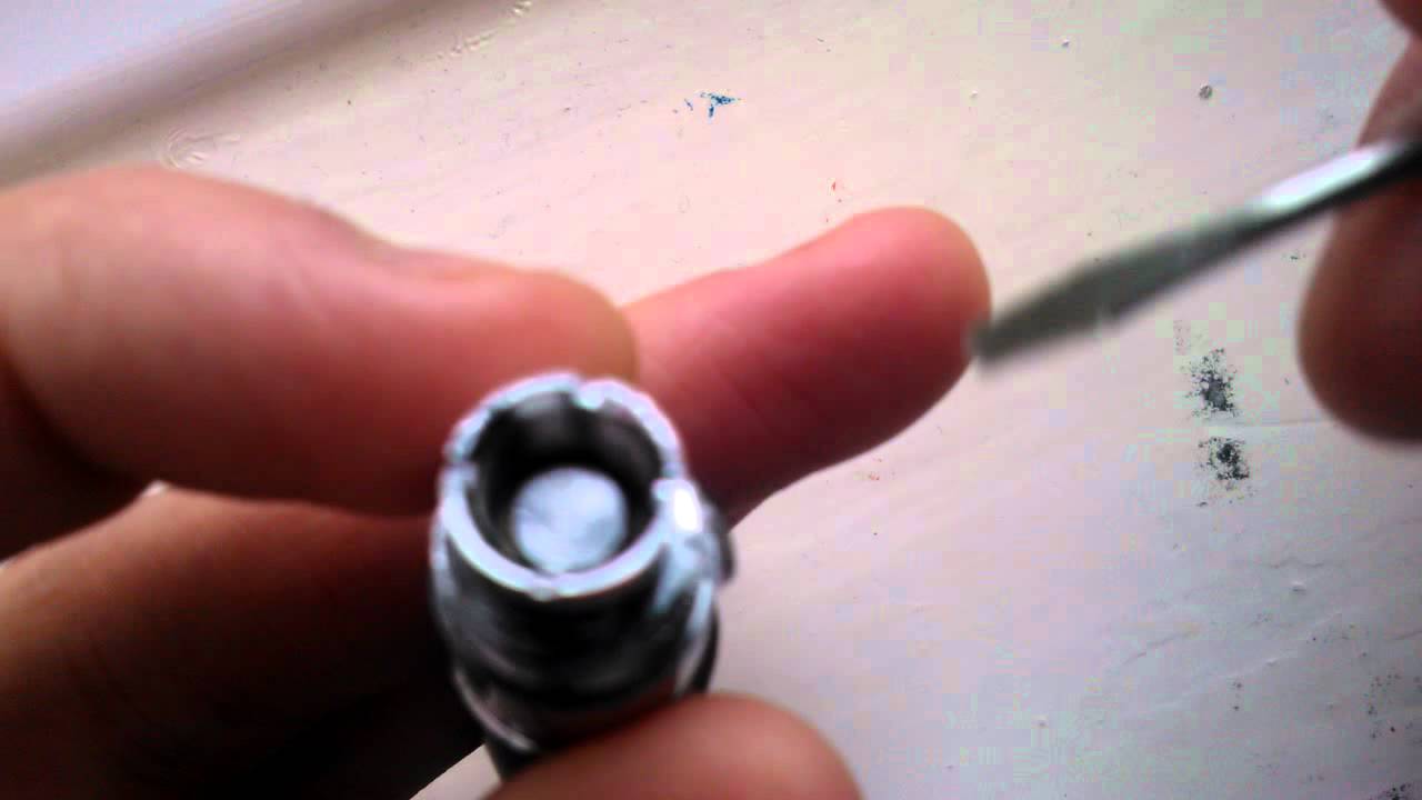 Center Pin Issue - Fixing a non firing eGo battery - YouTube