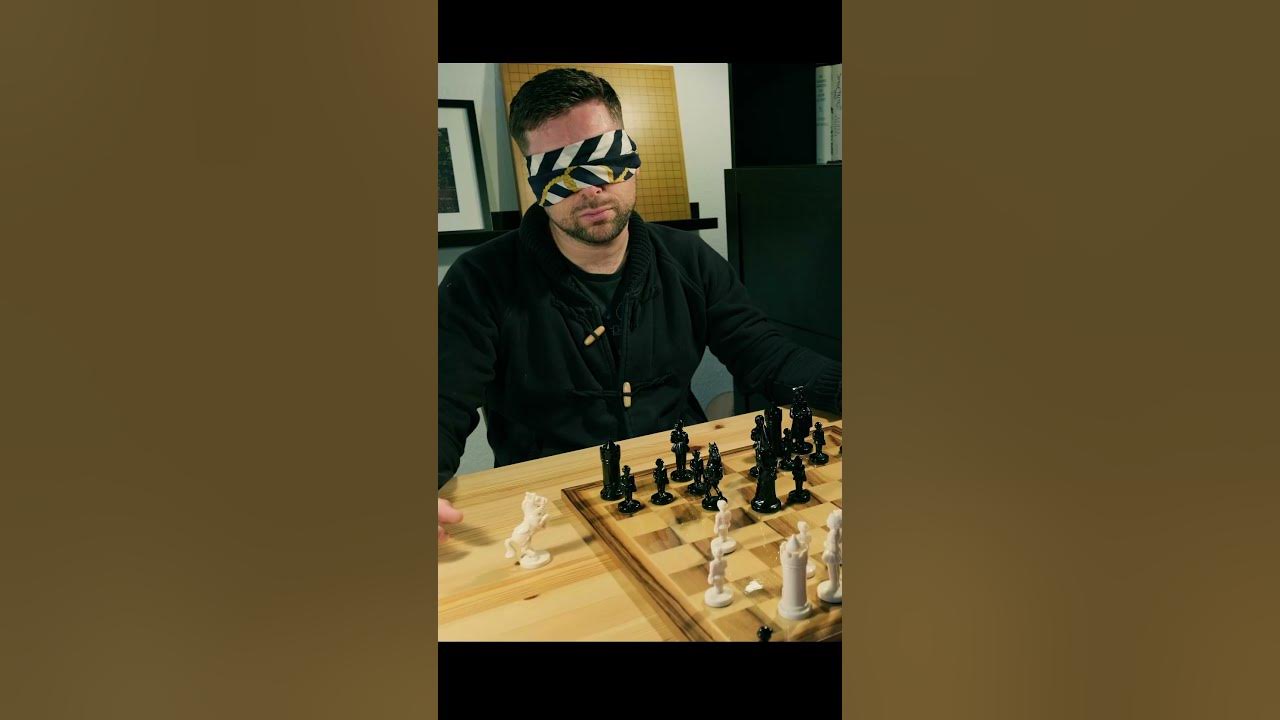 15 Coloradans challenge blindfolded chess master — all at once