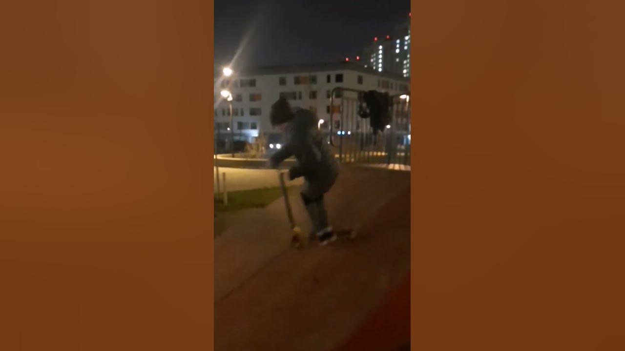 трюки на самокате - YouTube